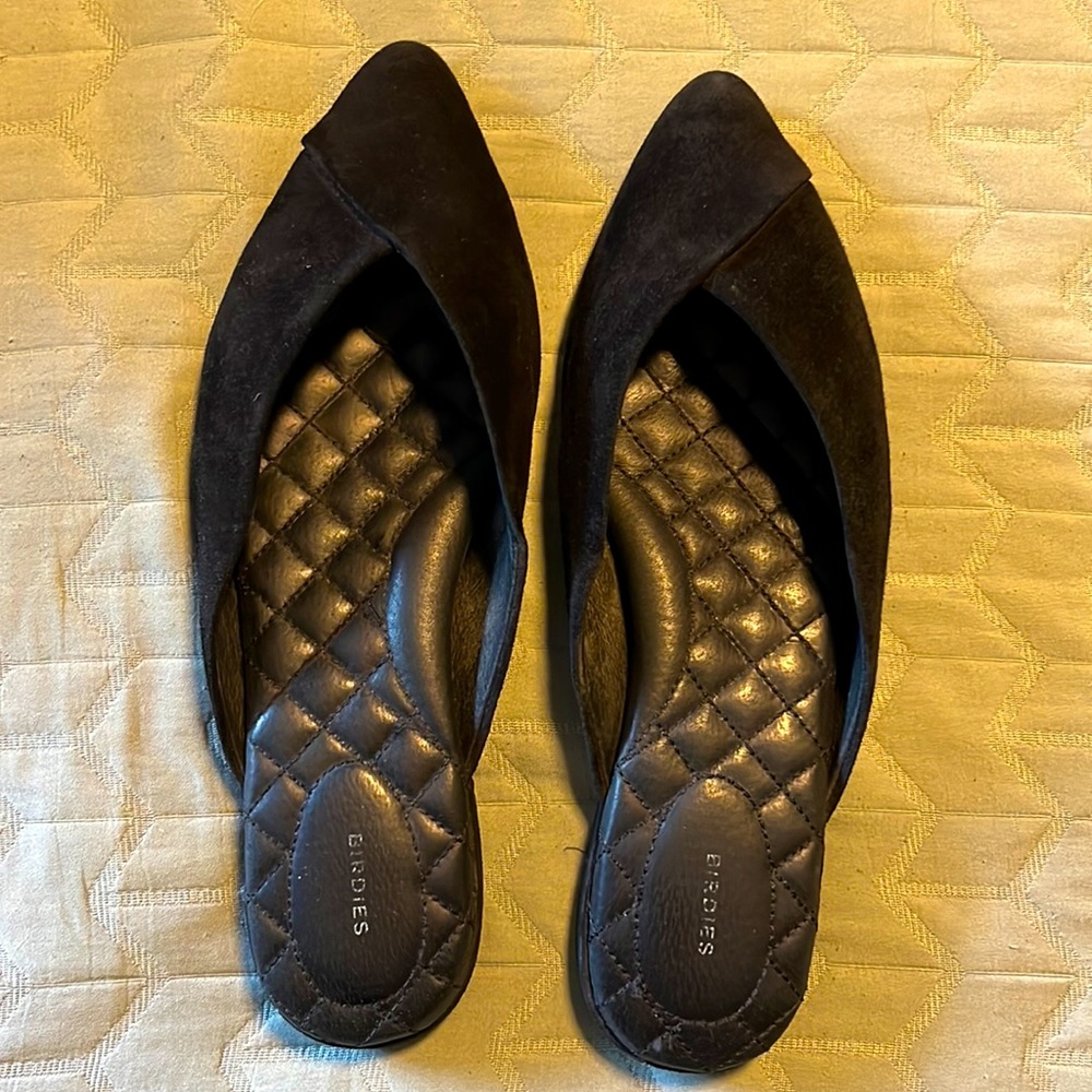 Birdies size 8 Swan in black suede